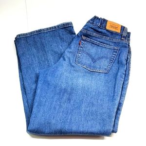 slimming bootcut levi's